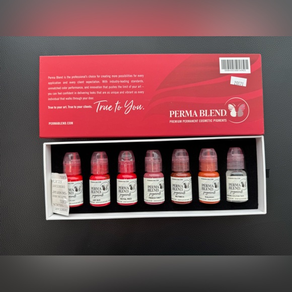 Perma Blend Sweet Lips Pigment Kit in French - Tina Davies - Picture 2 of 3